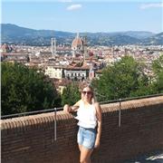 Laureata in lingue offre ripetizioni di inglese a bambini e adulti a Prato